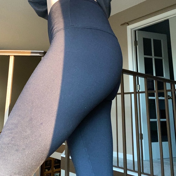 Velocity Yoga Leggings - Picture 3 of 5